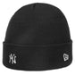 New Era Adults New York Yankees Metal Badge Beanie Black